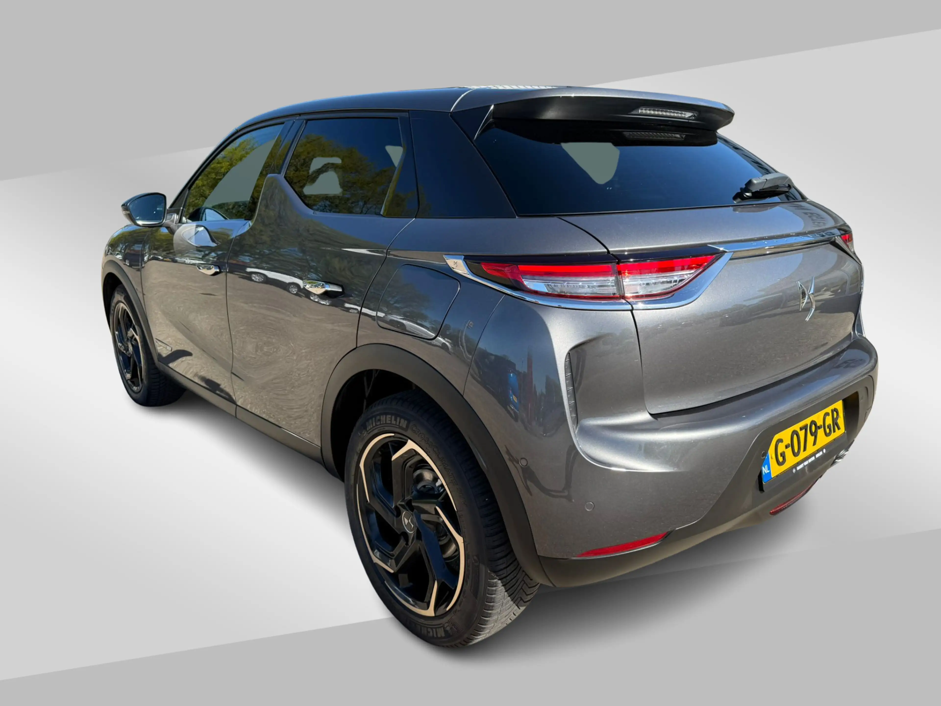 DS Automobiles DS 3 Crossback 1.2 Grand Chic 130pk Automaat | Leder | Navi | Cam — photo 4