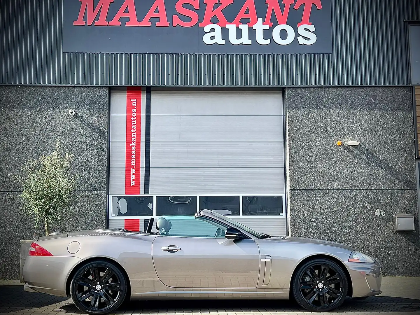 Jaguar XKR 5.0 V8 Convertible / 510pk / Supercharged / Histor Gris - 1