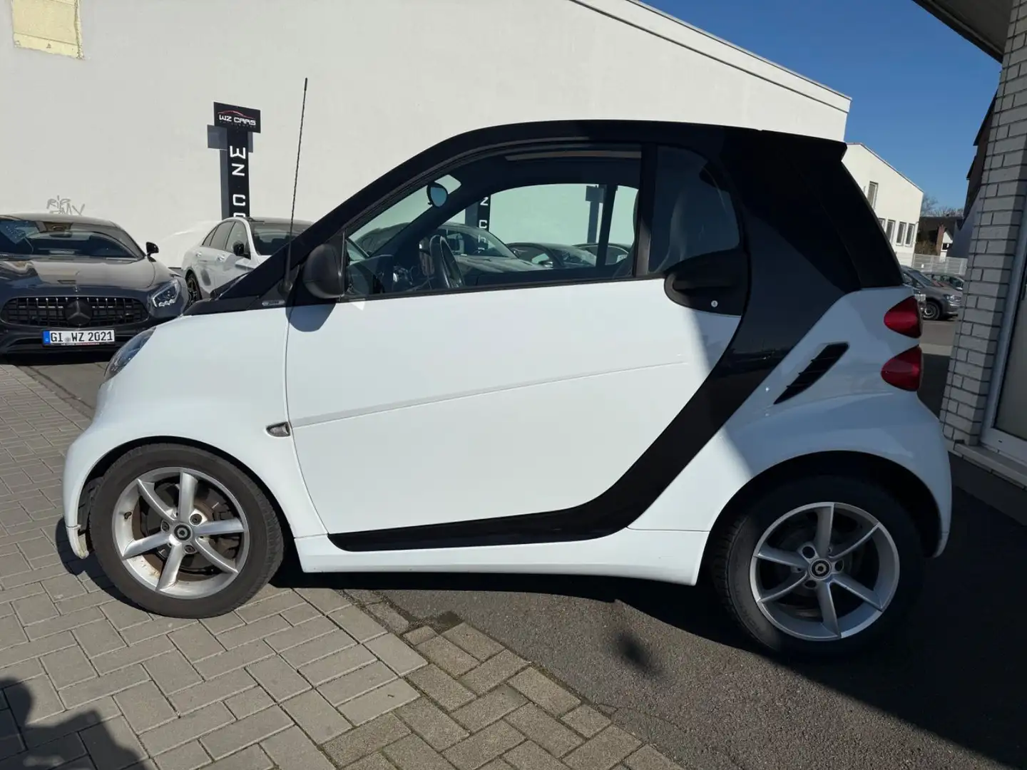 smart forTwo fortwo coupe PULSE 52kW NAVI KLIMA PANO Schwarz - 2