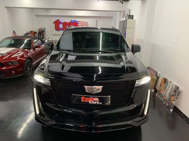 Cadillac Escalade Sport - foto 1