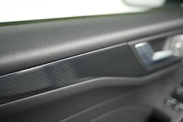 Ford Kuga view 14
