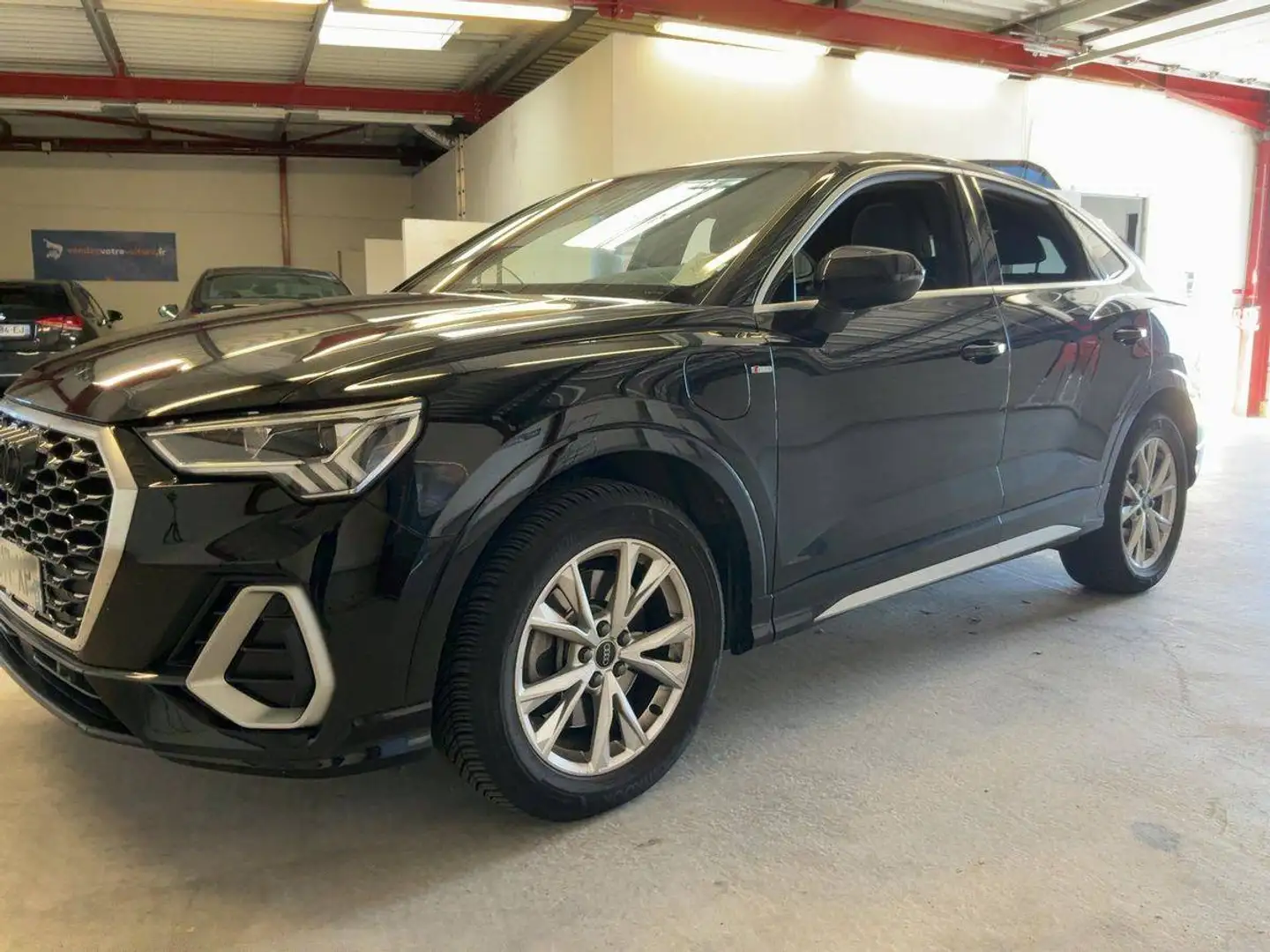 Audi Q3 Q3 Sportback 45 TFSIe S line Schwarz - 2