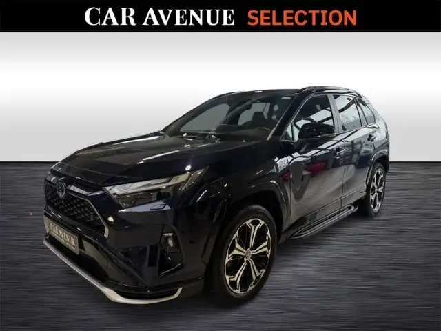 Toyota RAV 4 Style + PLUG IN HYBRID - full options