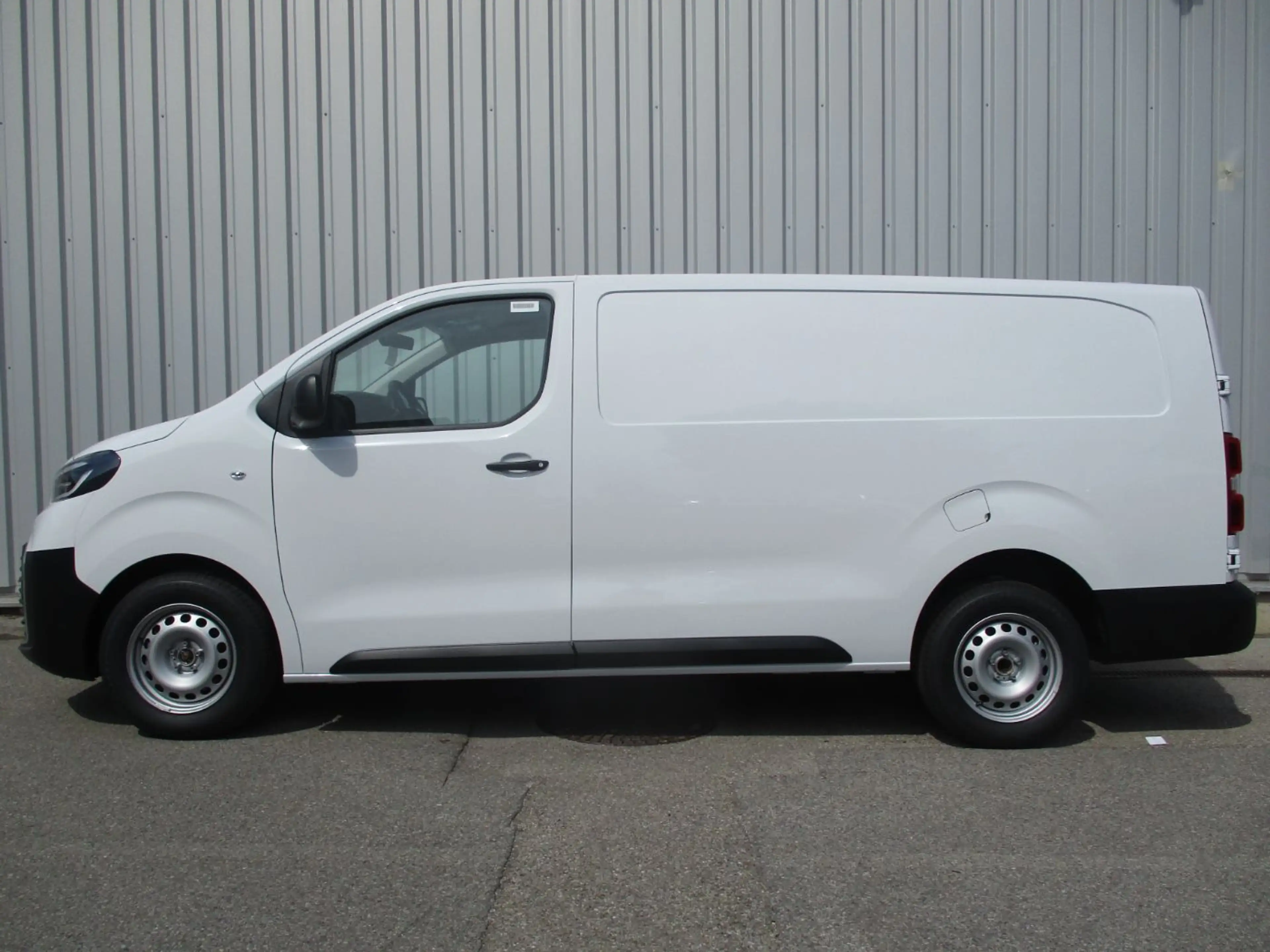 Toyota Proace Kasten 2.2 D-4D L2 Kasten Meister SHZ+PDC — photo 3
