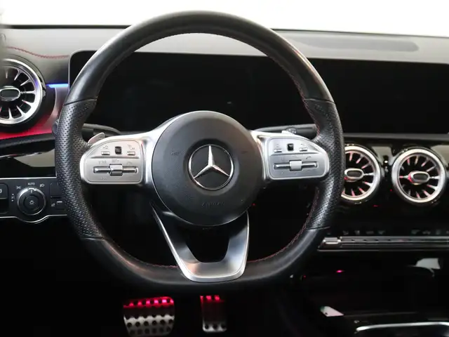 Mercedes-Benz CLA view 10