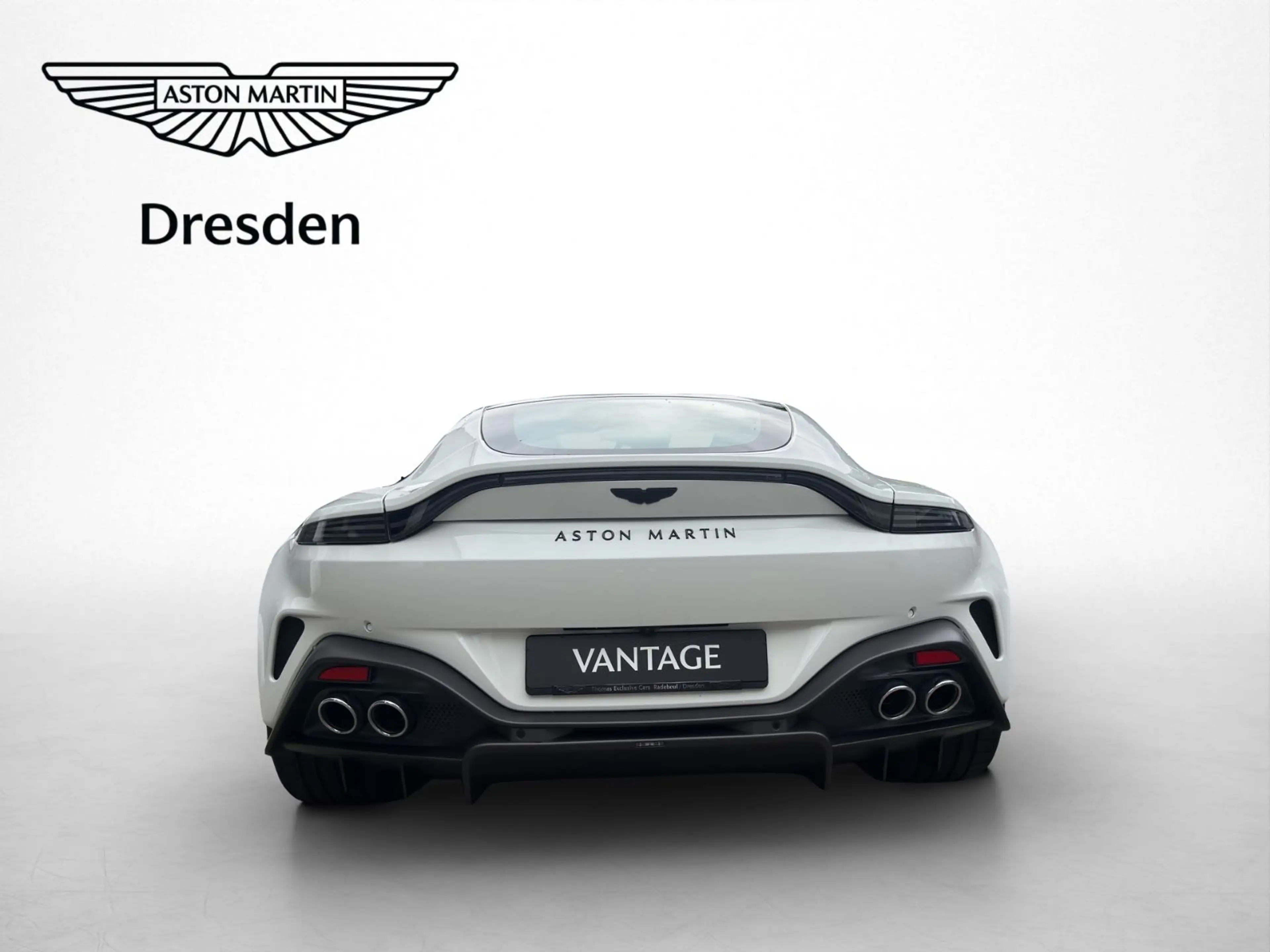 Aston Martin V8 MY25 — photo 5