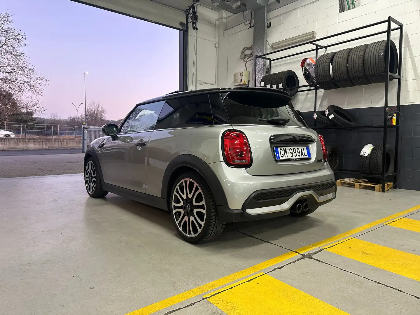 MINI Cooper S Mini IV F56 2021 3p 3p 2.0 Resolute auto Grigio - 2