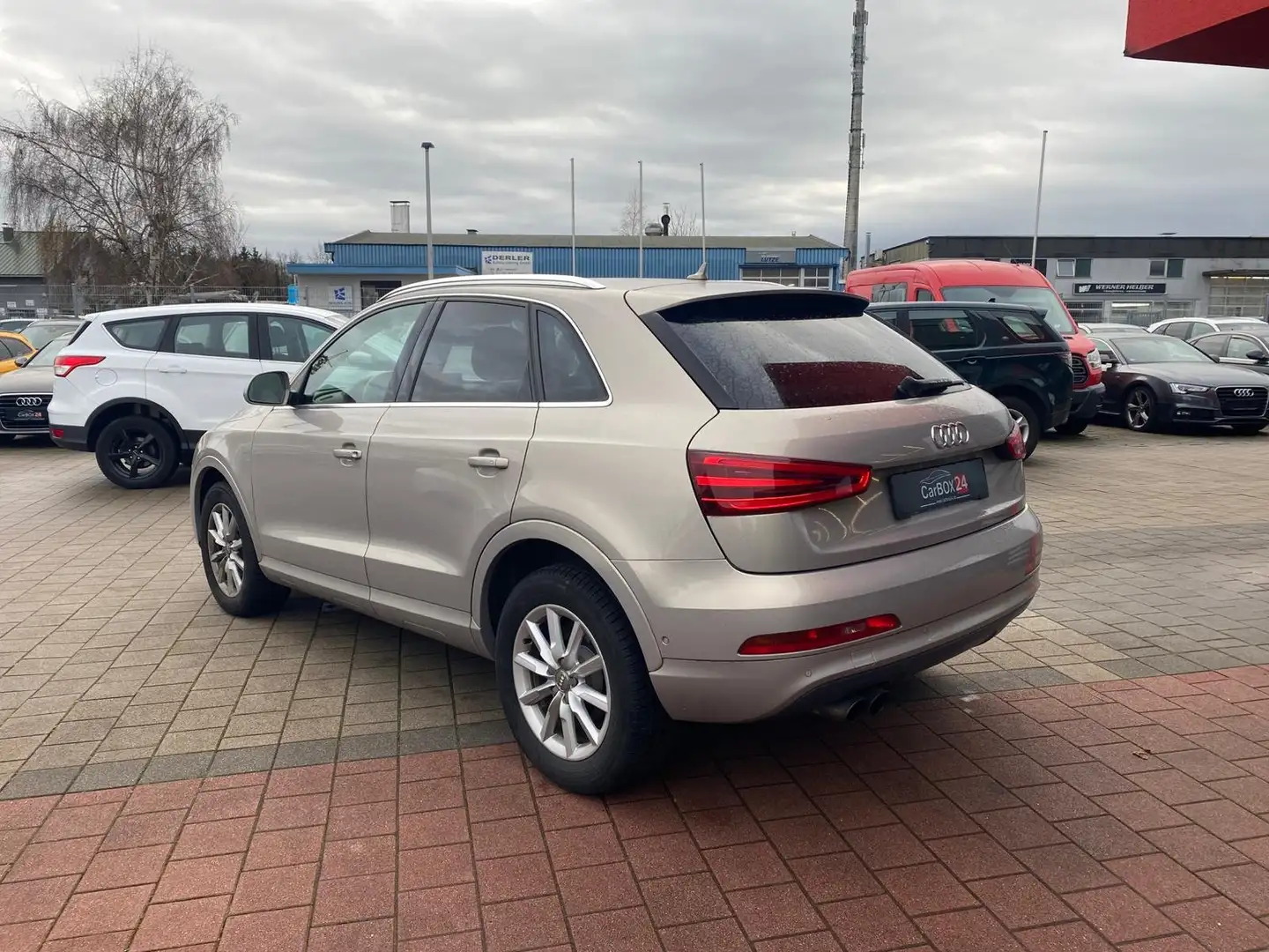 Audi Q3 2.0 TFSI quattro NAVI / GARANTIE / Keyless Go Béžová - 2