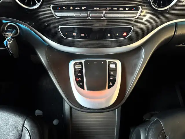 Mercedes-Benz V 220 V220d AVANTGARDE 4MATIC lang 1.Besitz/8-Sitzer/Led Ansicht 38