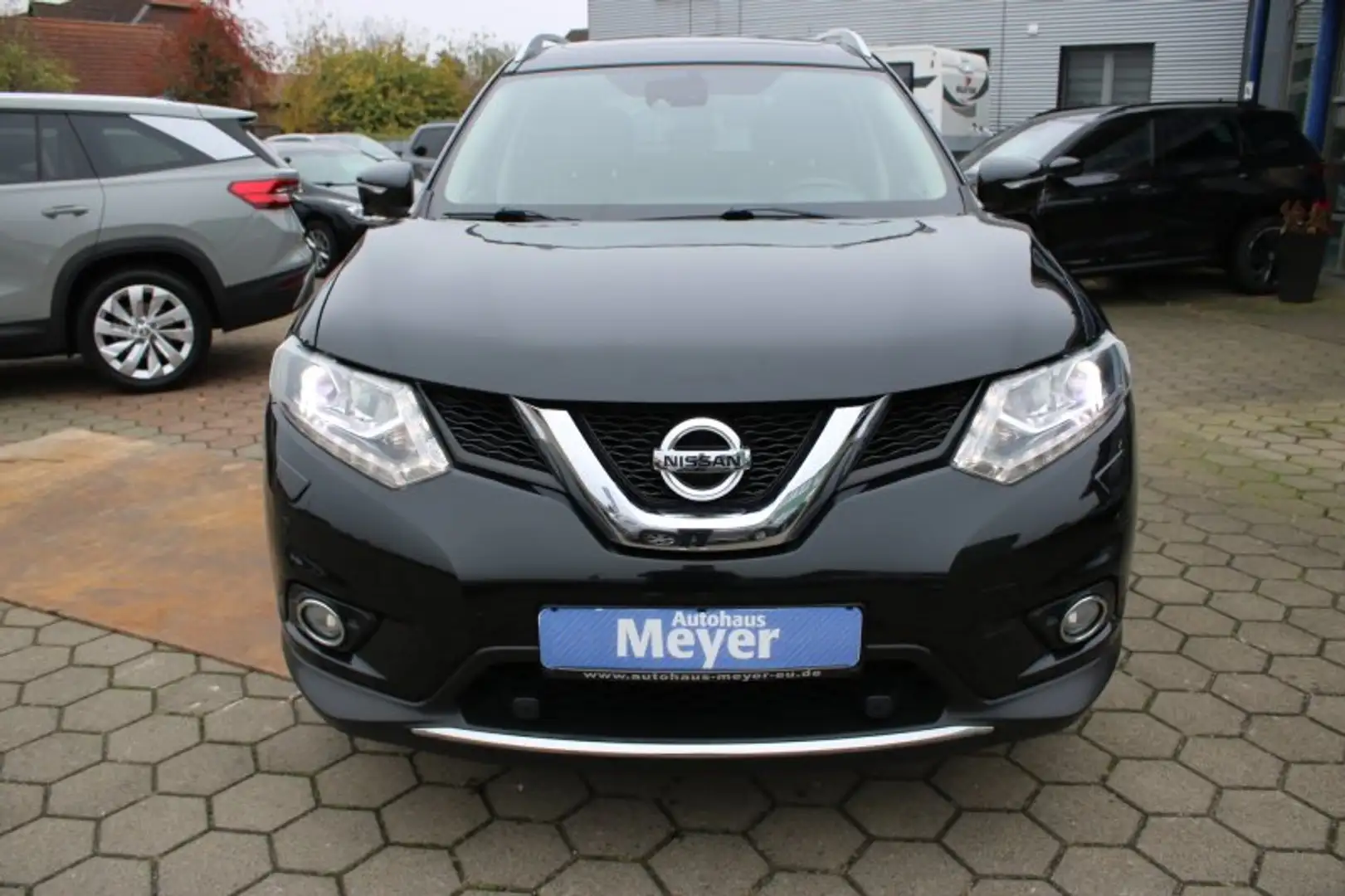 Nissan X-Trail 1.6 dCi Visia 7 Sitzer/Navi/LED/Pano/Leder Black - 2