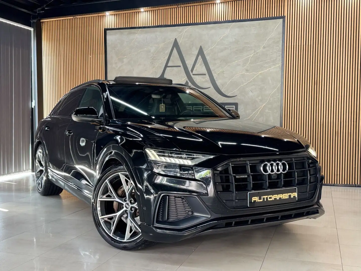 Audi Q8 3.0 TDI S-Line Quattro*BLACK*HD-MATRIX*PANO* Schwarz - 2