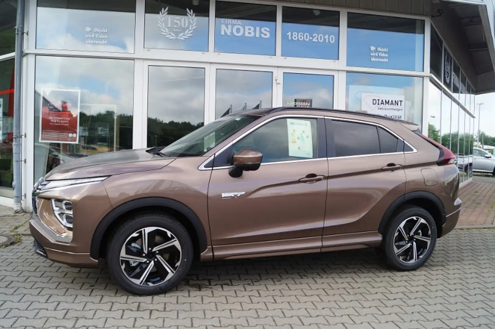 Mitsubishi Eclipse Cross Plug-in Hyb Select 2.4 MIVEC 4WD Brun - 1