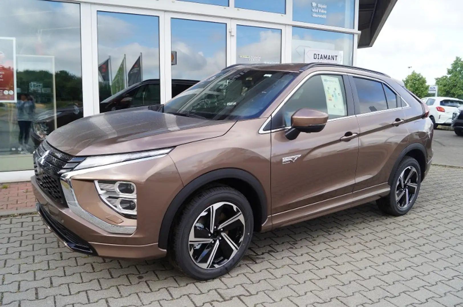 Mitsubishi Eclipse Cross Plug-in Hyb Select 2.4 MIVEC 4WD Brun - 2