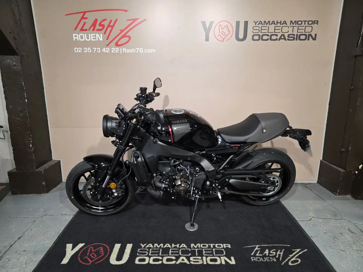Yamaha XSR 900 Noir - 2