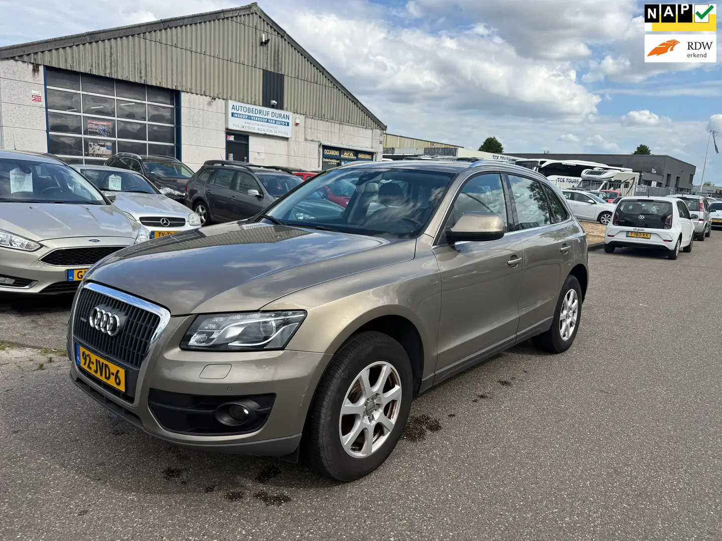 Audi Q5 2.0 TFSI quattro Pro Line Automaat NAV.+ Clima Bj: Bej - 1