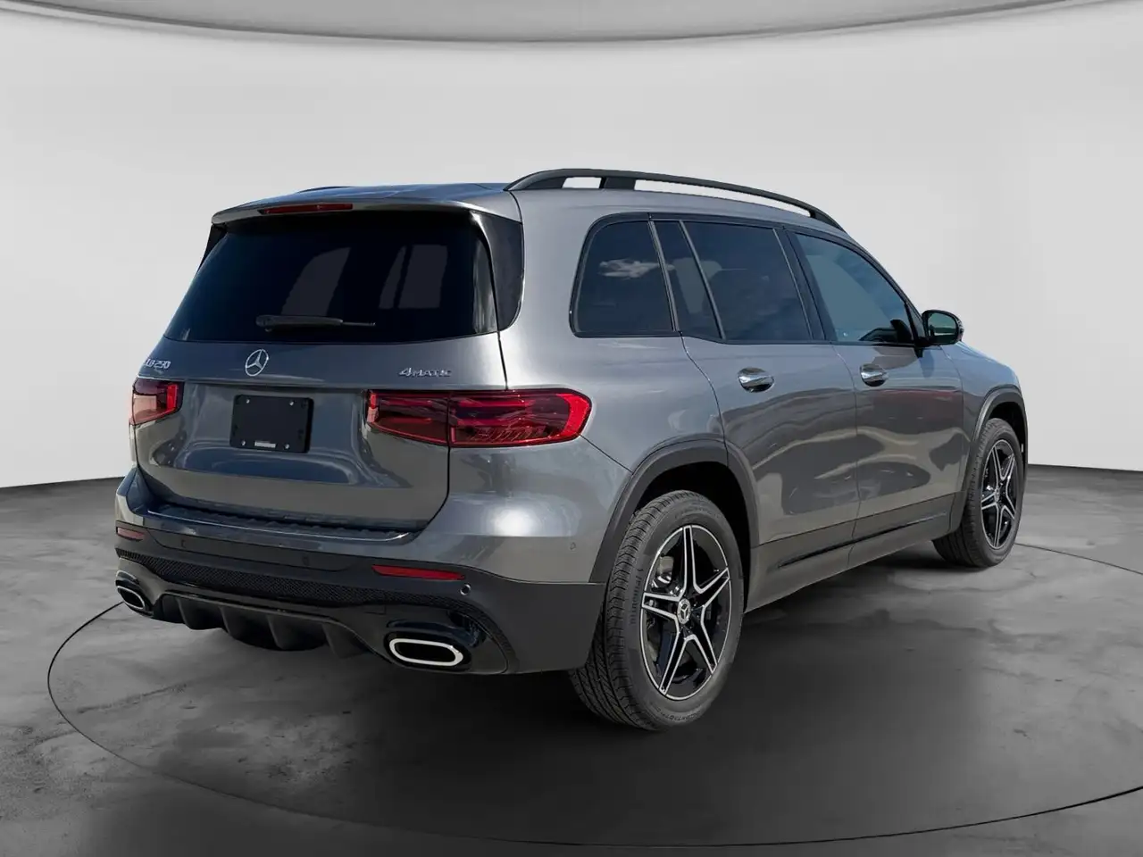 Mercedes-Benz GLB photo Mercedes-Benz GLB