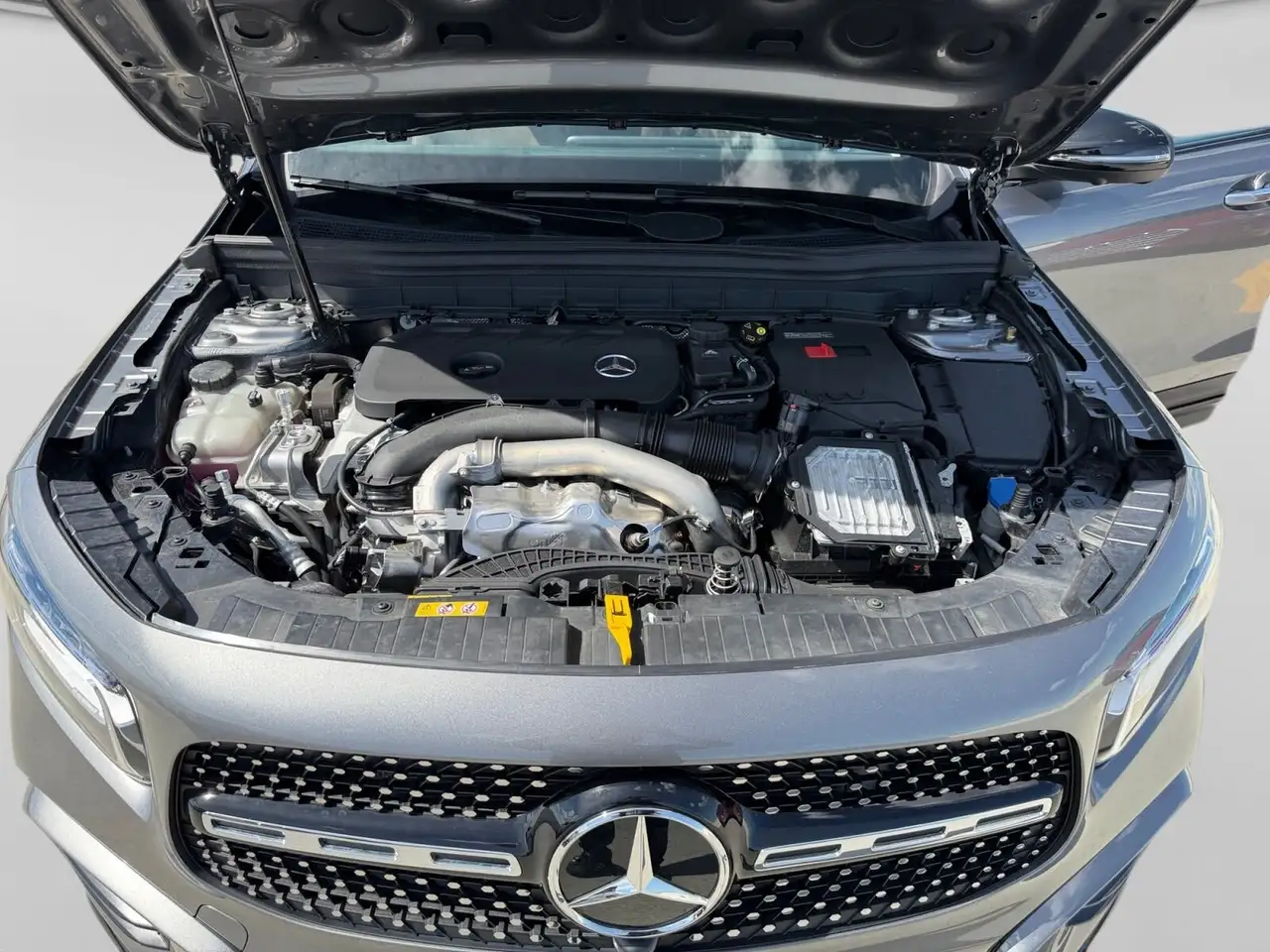 Mercedes-Benz GLB photo Mercedes-Benz GLB
