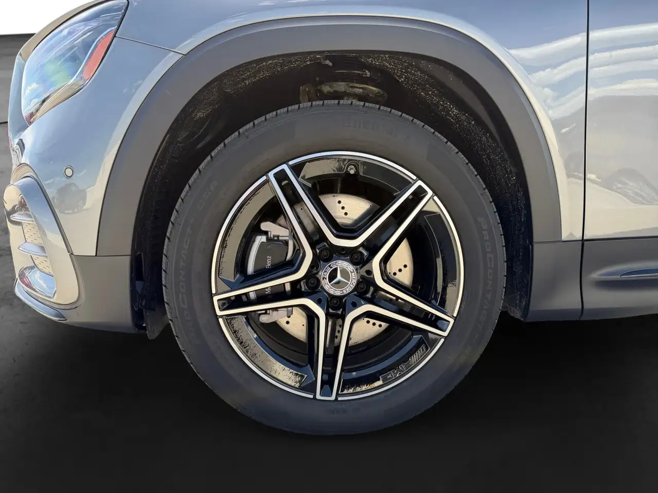 Mercedes-Benz GLB photo Mercedes-Benz GLB