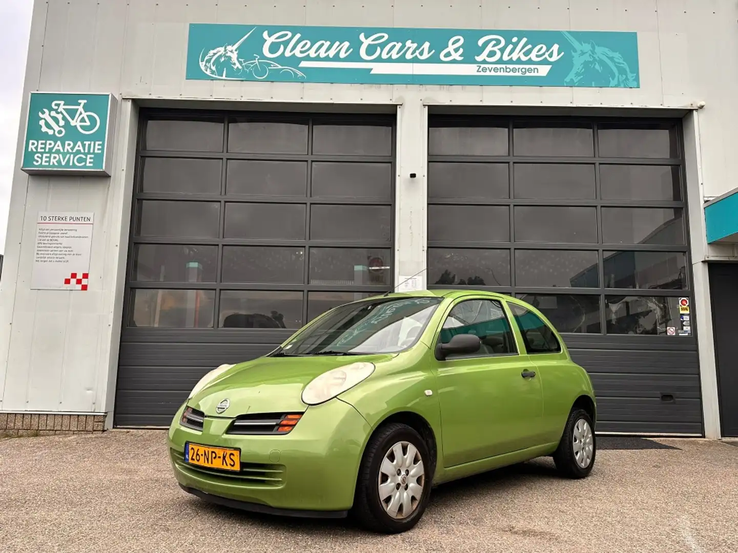 Nissan Micra 1.2 Visia Groen - 1