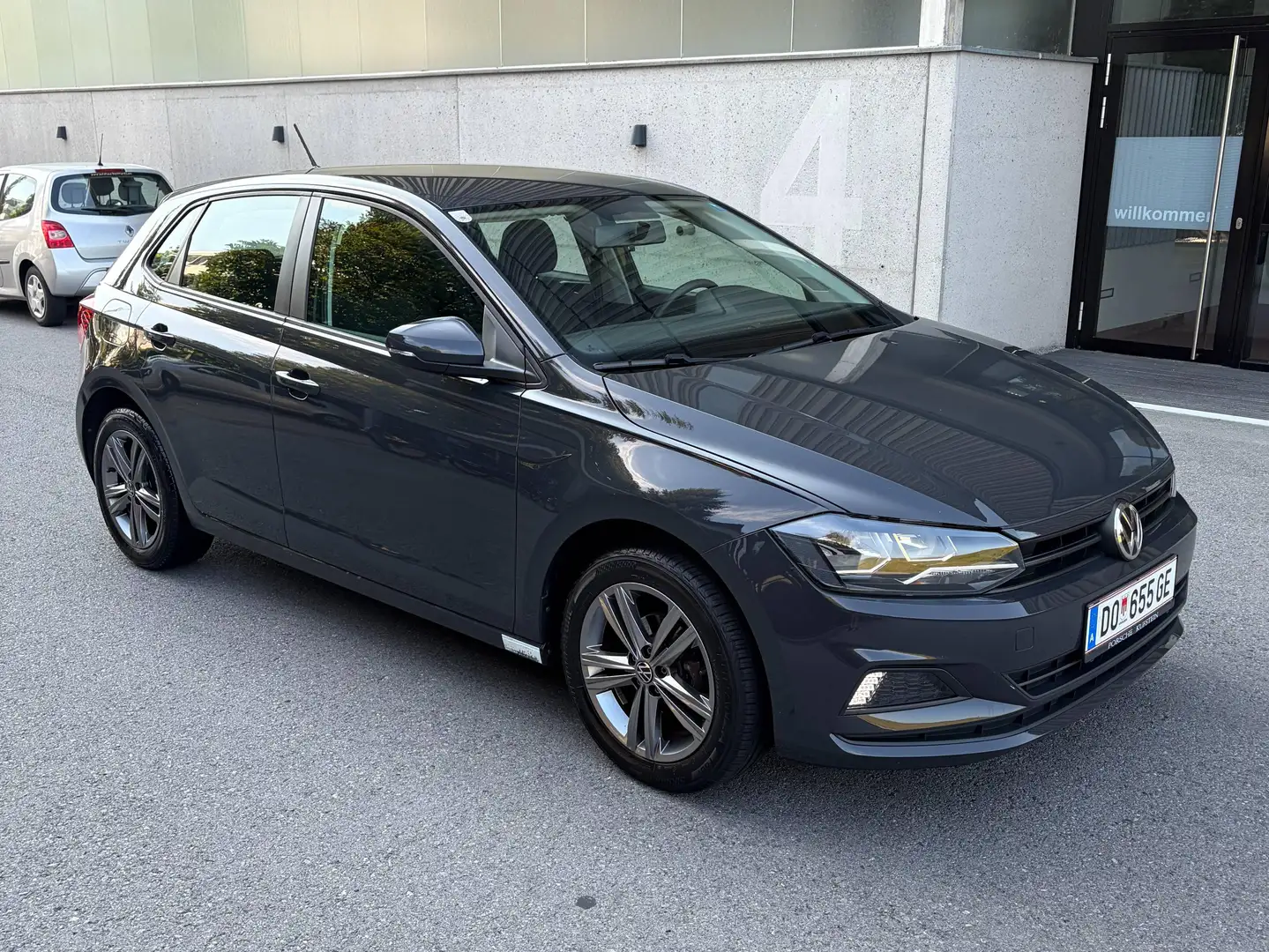 Volkswagen Polo Polo 1,0 Grau - 1