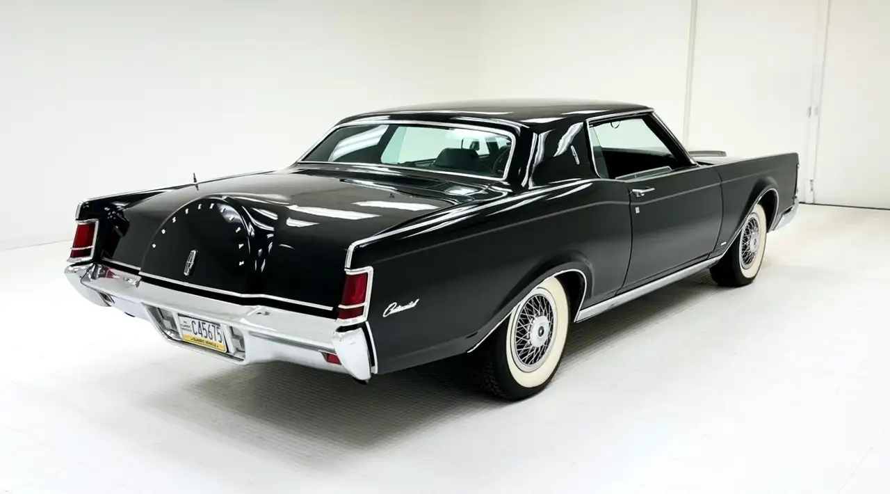 Lincoln Continental Mark III 2 Door Hardtop, foto 5