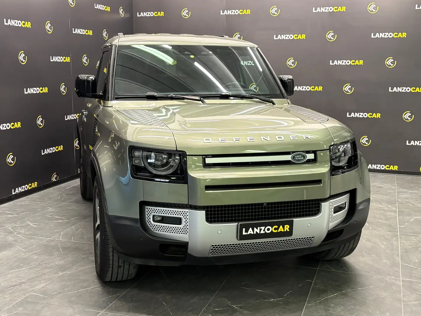 Land Rover Defender 90*X-DYNAMIC*AWD*200CV*GREEN*EXTRA-SCONTO* Verde - 2