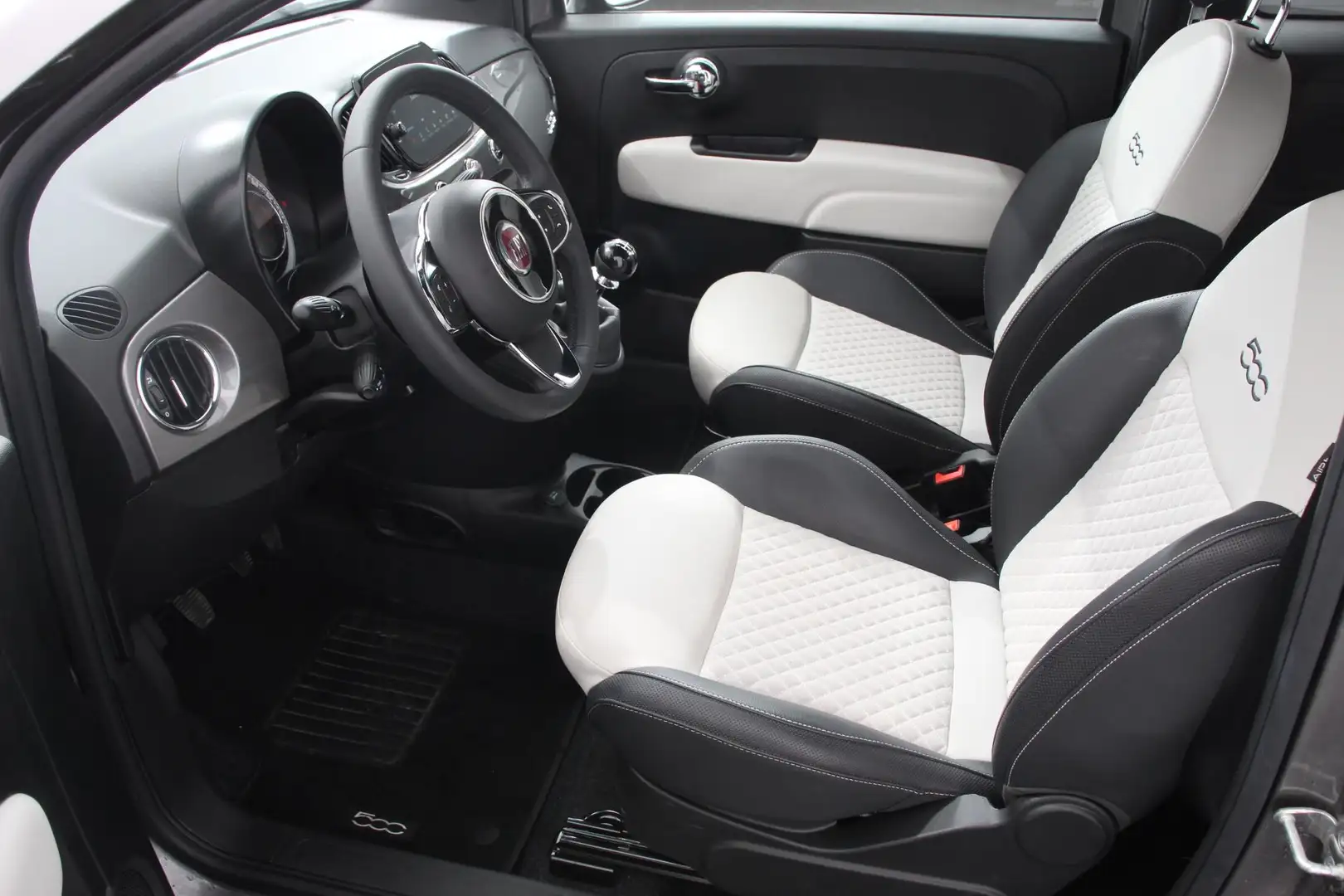 Fiat 500C 1.0 Hybrid Dolcevita Lederen Bekleding Cruise Cont Grijs - 2