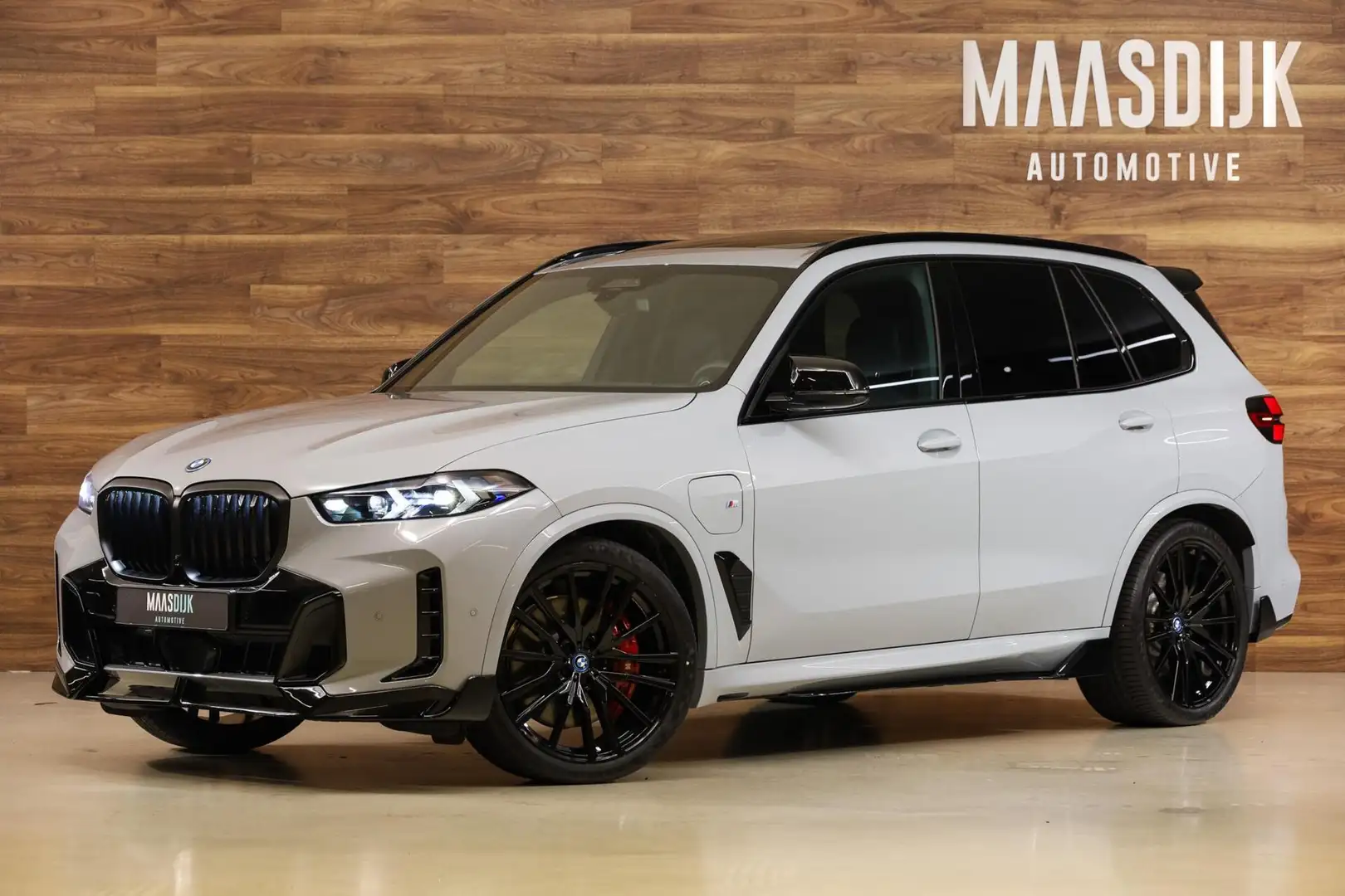 BMW X5 xDrive50e M-Sport Pro|Aero|Pano|HUD|Ventilatie|H&K Grijs - 1