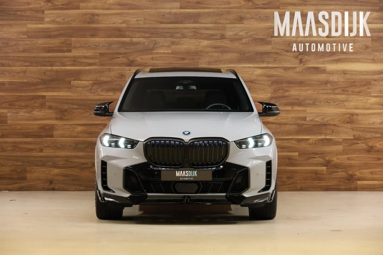 BMW X5 xDrive50e M-Sport Pro|Aero|Pano|HUD|Ventilatie|H&K Grijs - 2