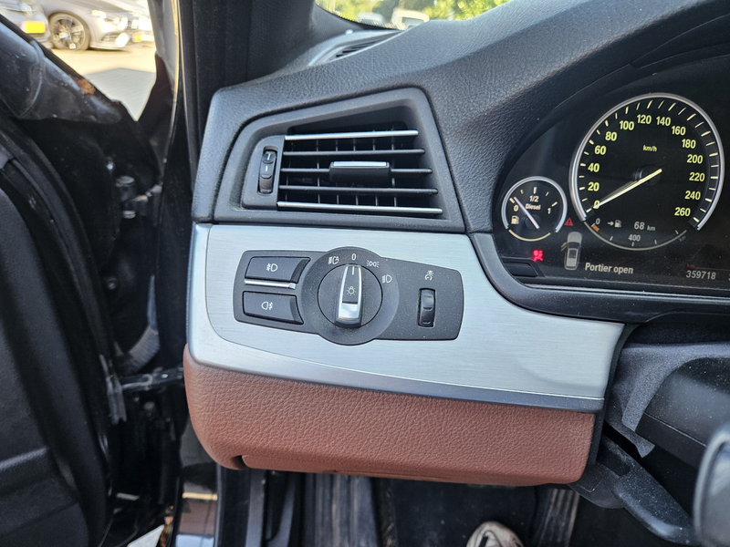 BMW 530 5-serie Touring 530d High Executive — photo 28