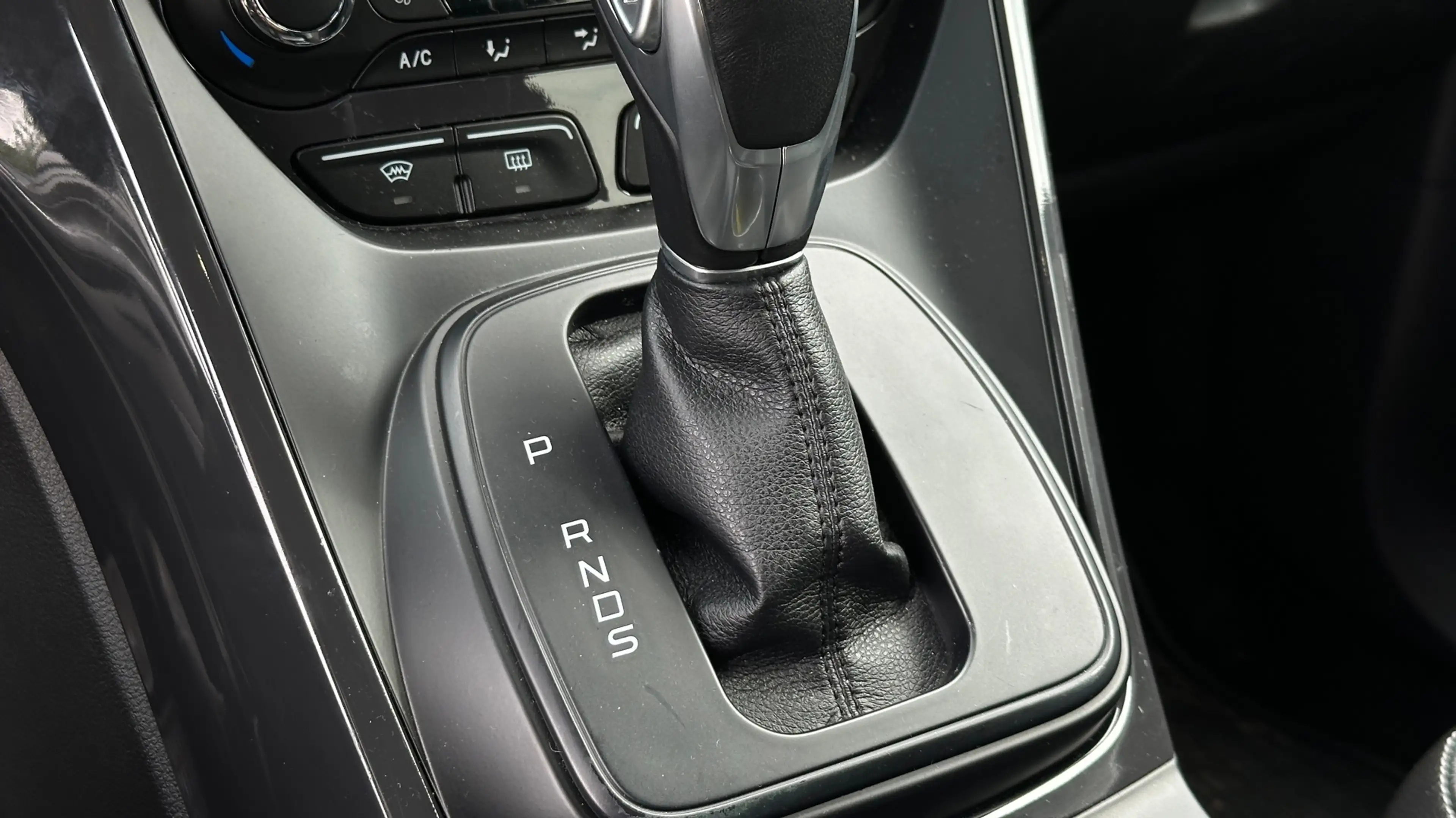 Ford Kuga 1.6 Titanium Plus 4WD | gearbox not good | — photo 16
