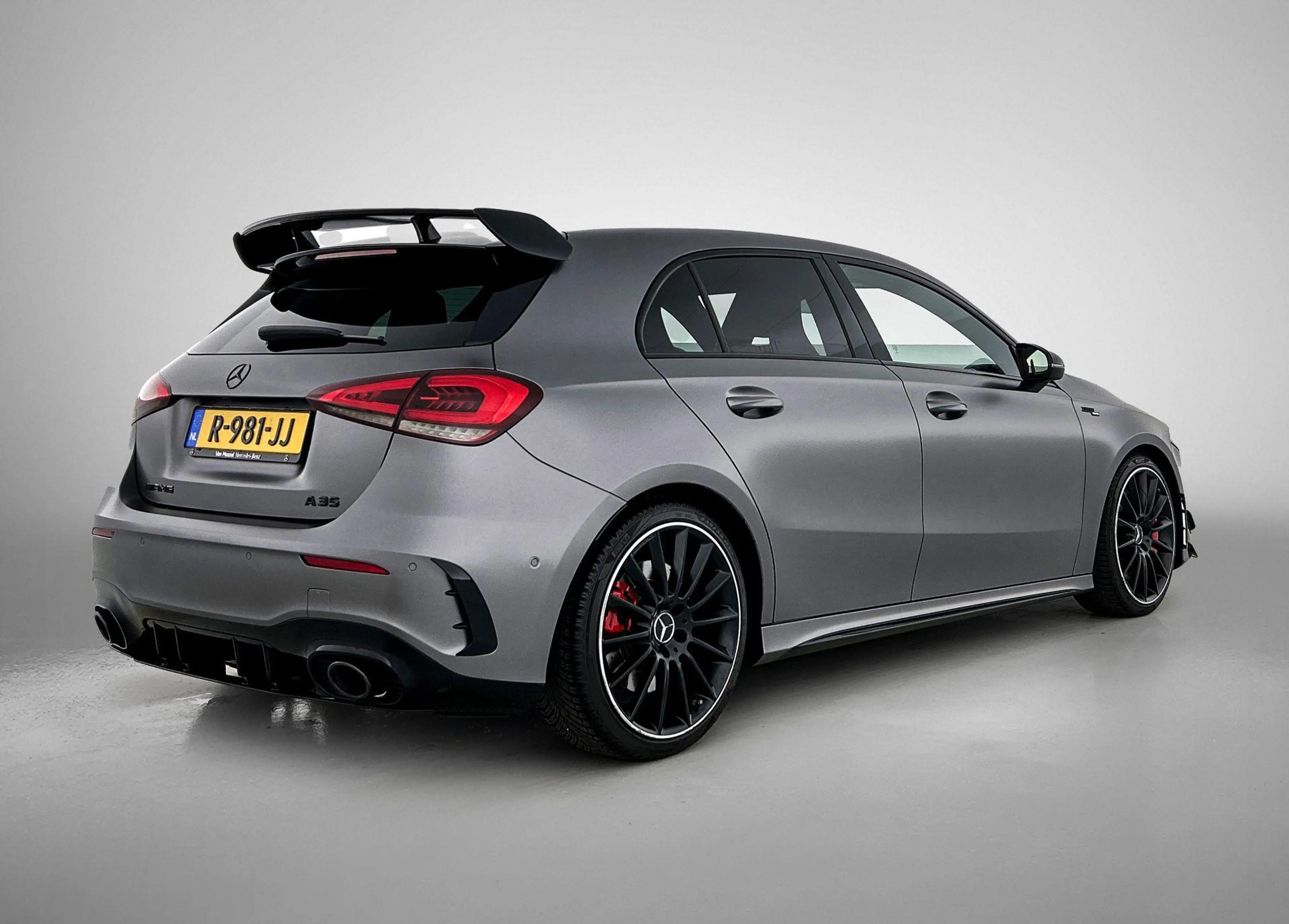 Mercedes-Benz A 35 AMG 4MATIC Premium Plus | WORDT VERWACHT | ACHTERUITRI — photo 4