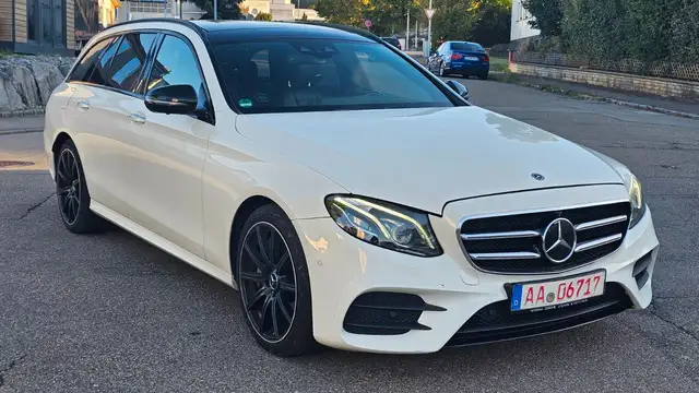 Mercedes-Benz E 400 4Matic, AMG Line,  TOP AUSSTATTUNG!