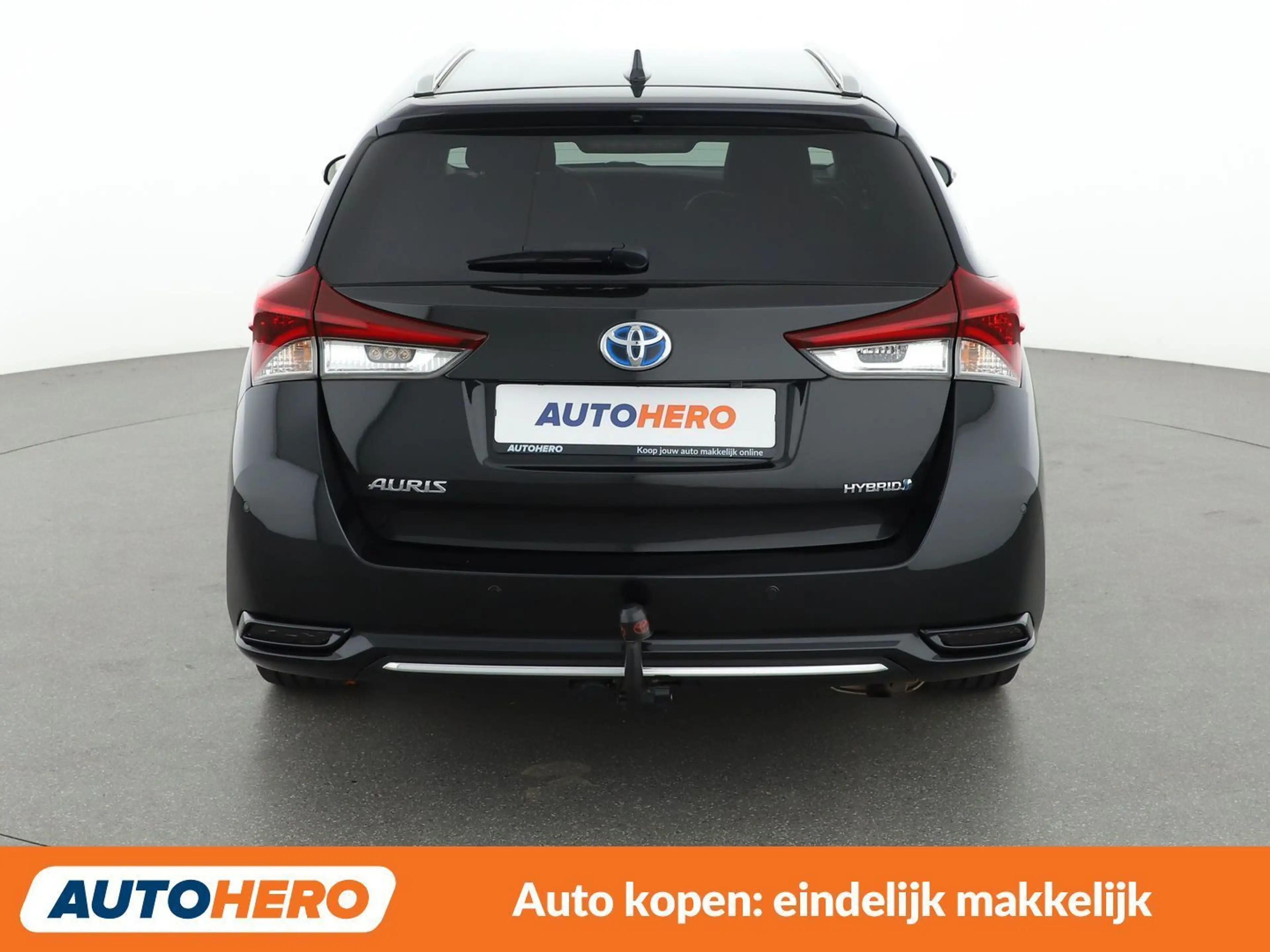 Toyota Auris 1.8 Hybrid Executive — photo 5