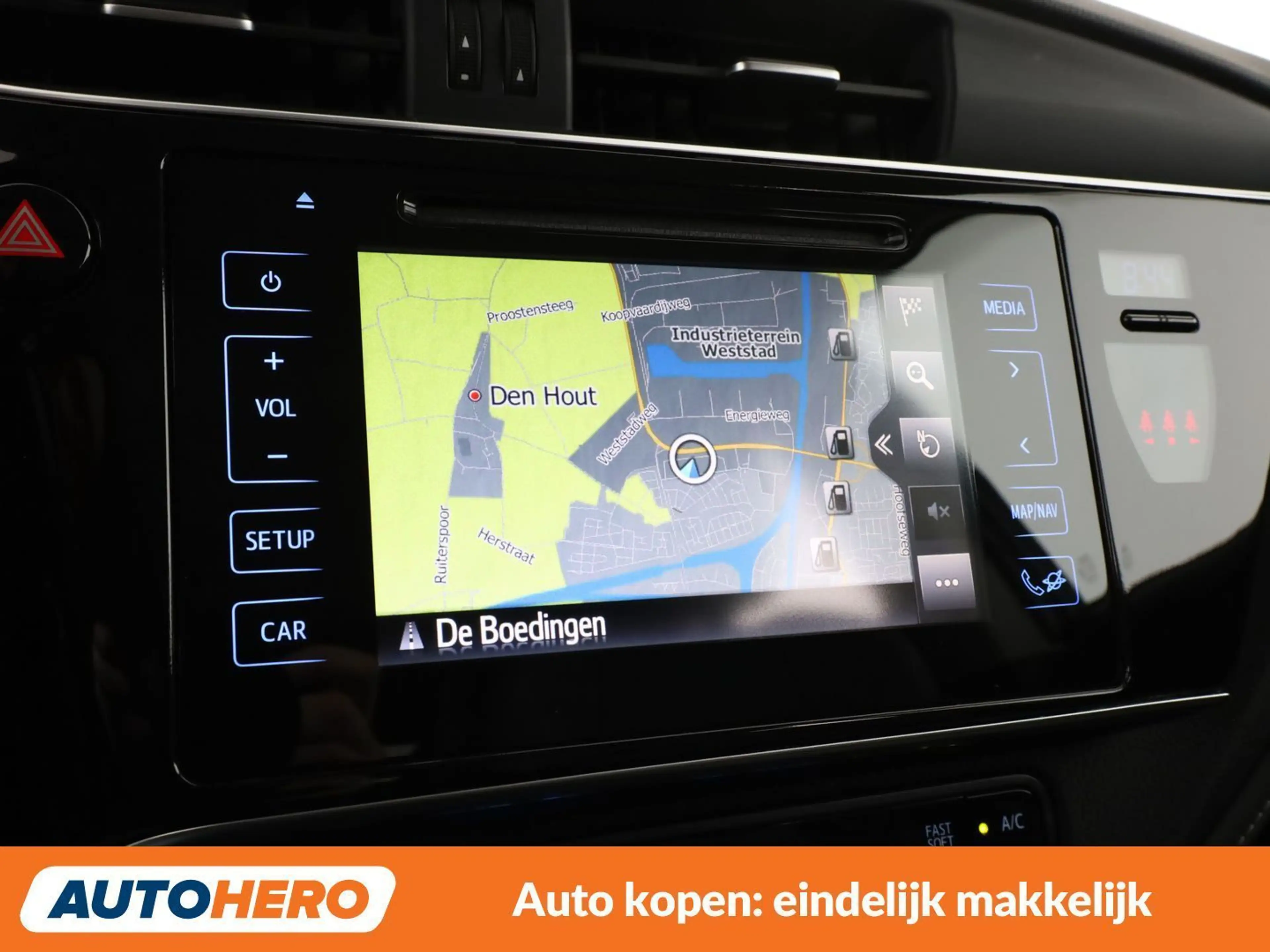 Toyota Auris 1.8 Hybrid Executive — photo 21
