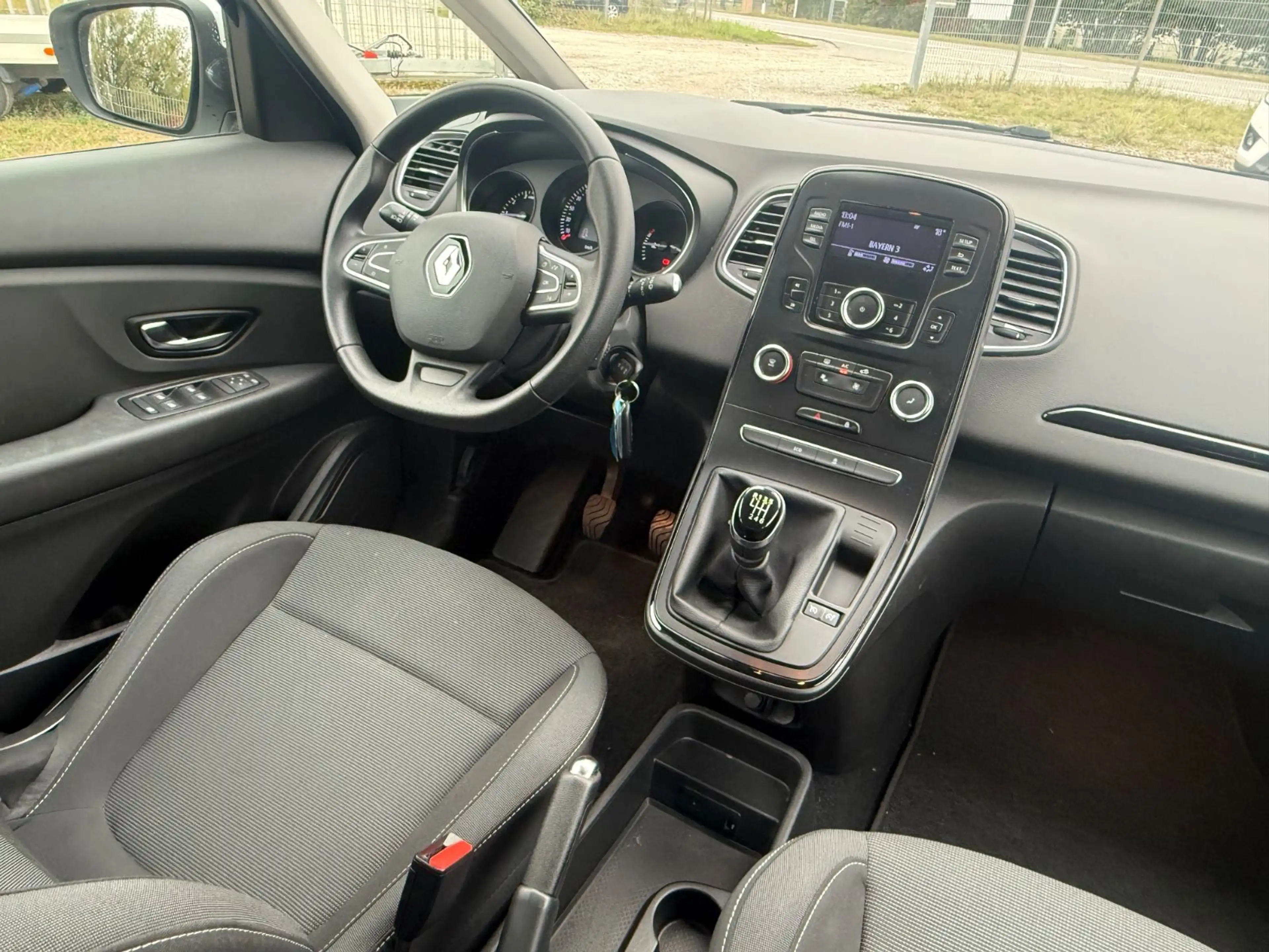 Renault Scenic IV Life 1.2 TCE*BT*Tempo*PDC*TÜV 03/28 — photo 7