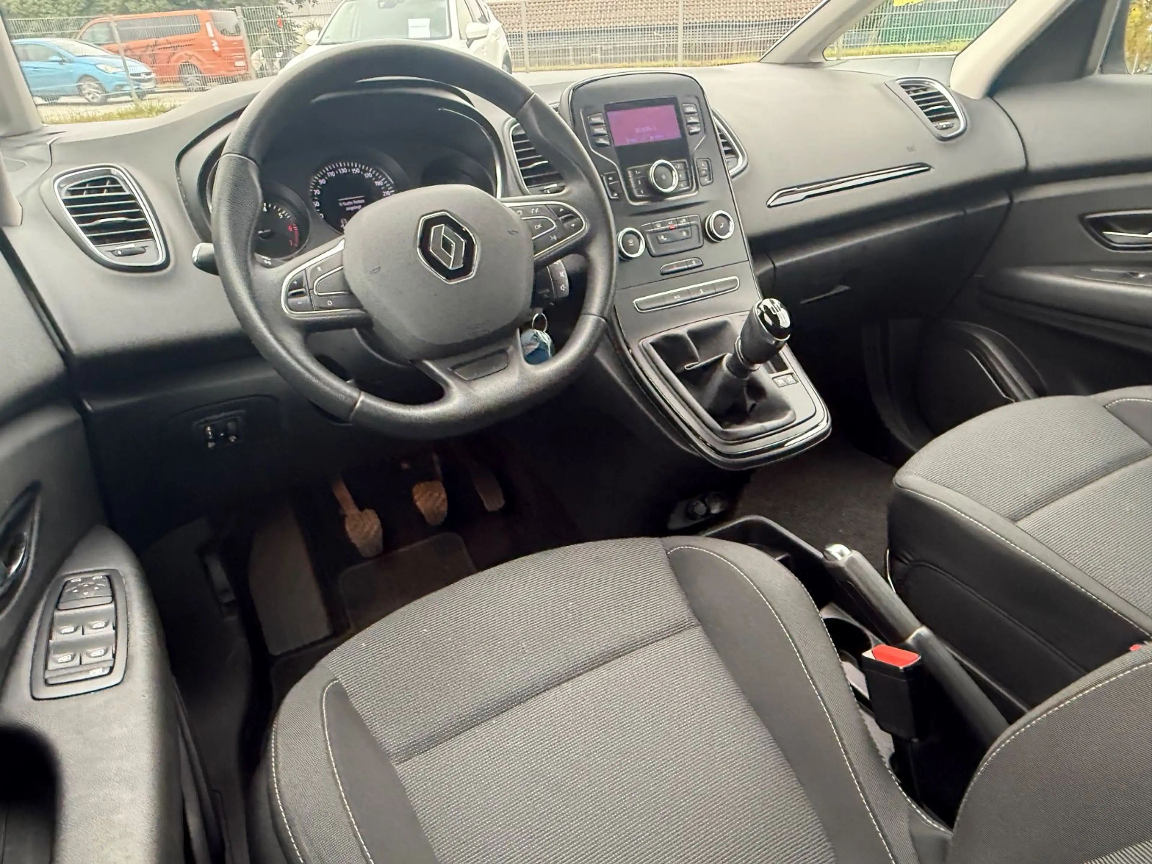 Renault Scenic IV Life 1.2 TCE*BT*Tempo*PDC*TÜV 03/28 — photo 5