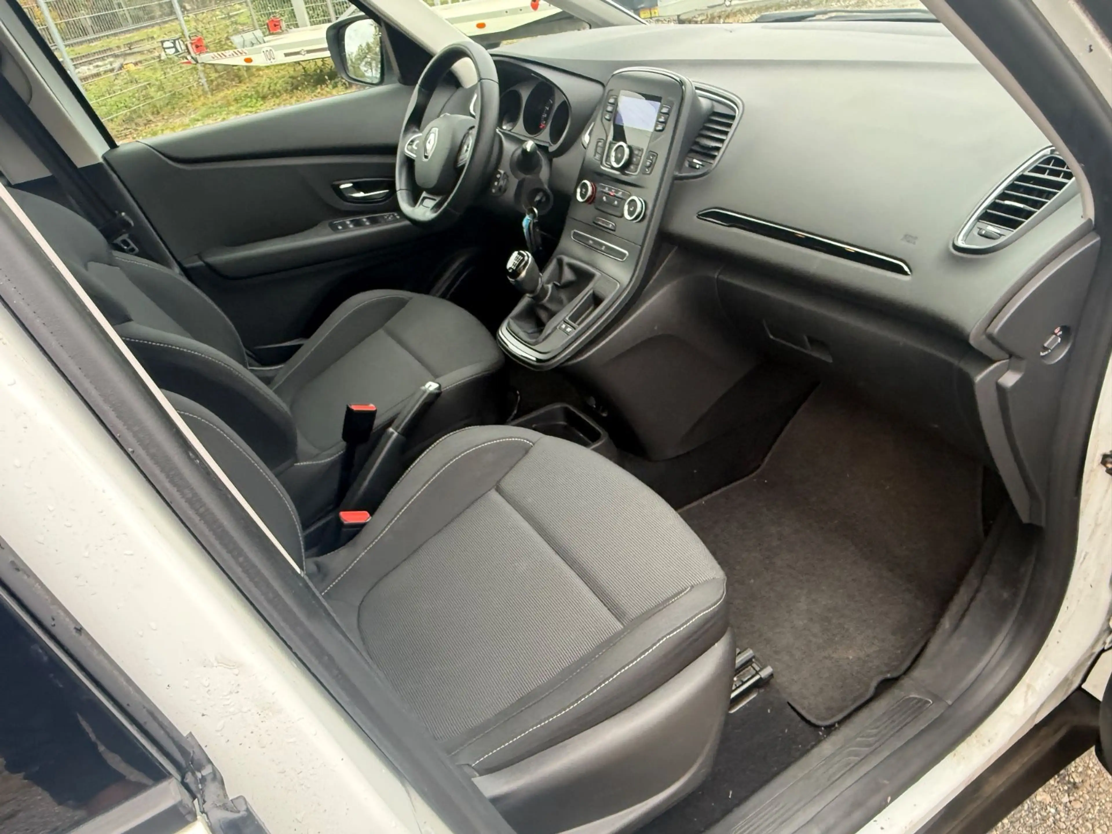 Renault Scenic IV Life 1.2 TCE*BT*Tempo*PDC*TÜV 03/28 — photo 12