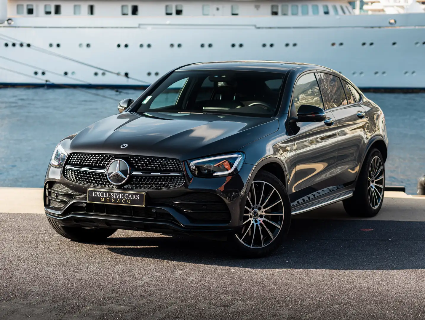 Mercedes-Benz GLC 300 GLC 300 Coupé 9G-Tronic 4Matic AMG Line Gris - 1