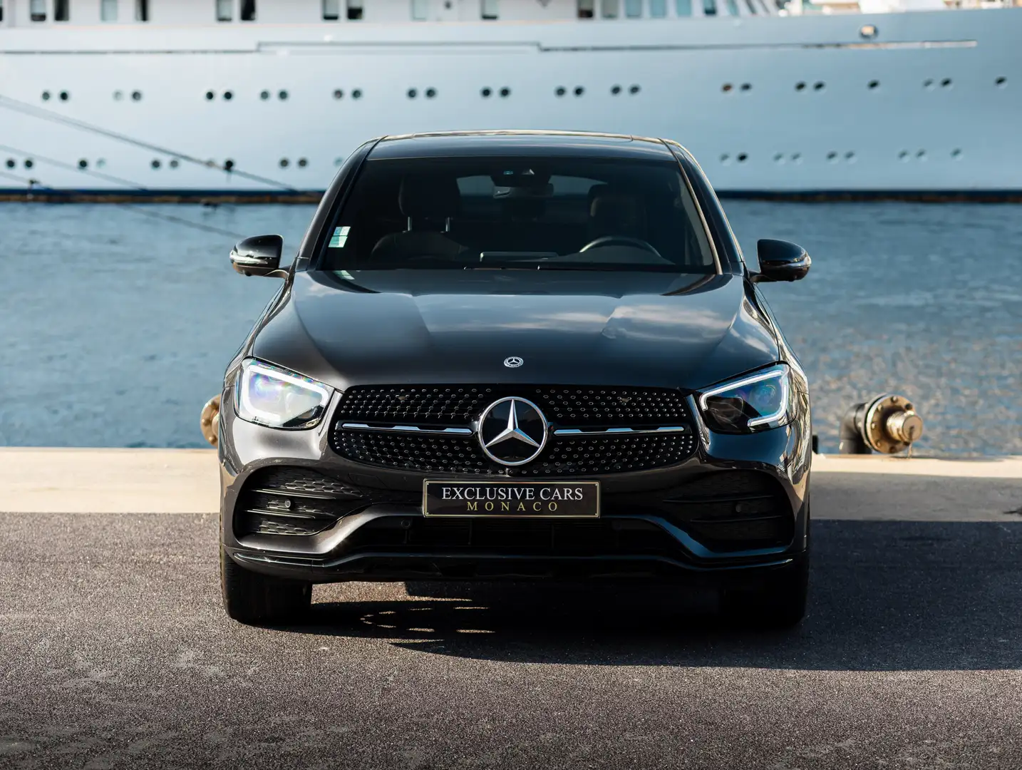 Mercedes-Benz GLC 300 GLC 300 Coupé 9G-Tronic 4Matic AMG Line Gris - 2