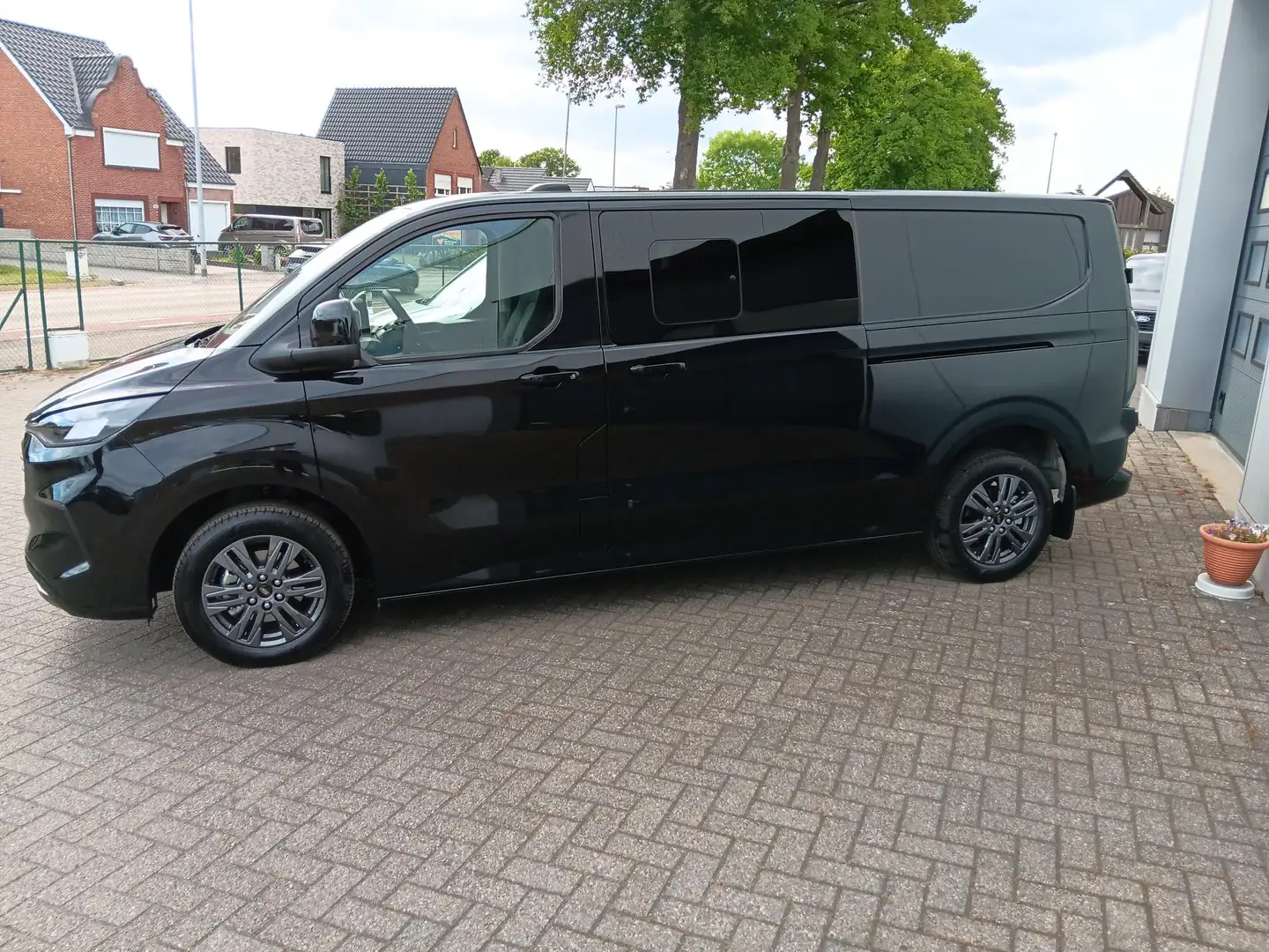 Ford Transit Custom Limited 5pl L2 170pk AUT full option 41239ex BTW Grijs - 2