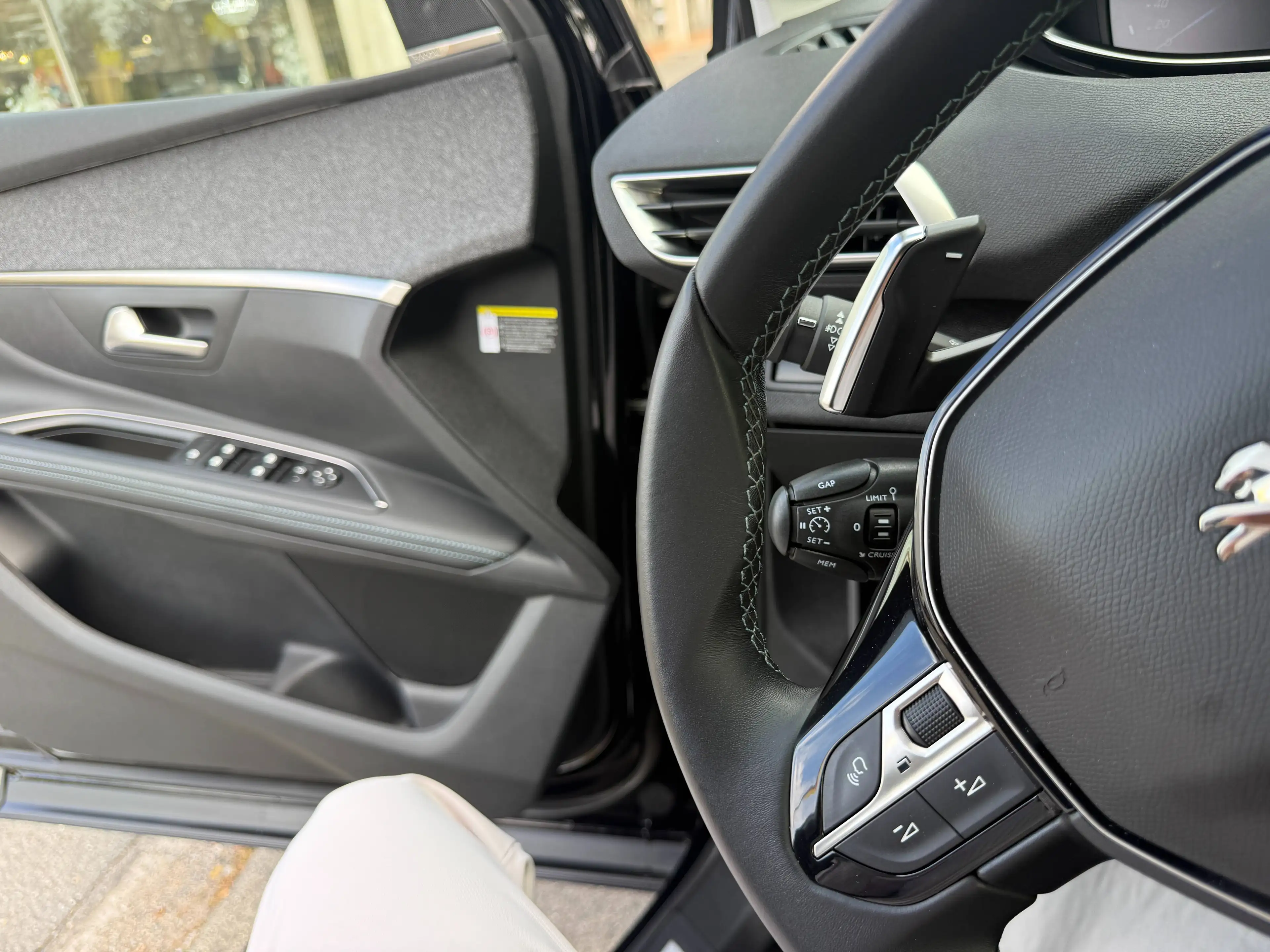 Peugeot 5008 2.0 Blue-HDi Crossway Automatik (7xSITZER*360KAMERA*GRIP) — photo 21