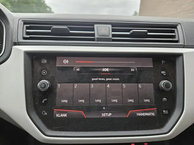 Seat Arona view 8