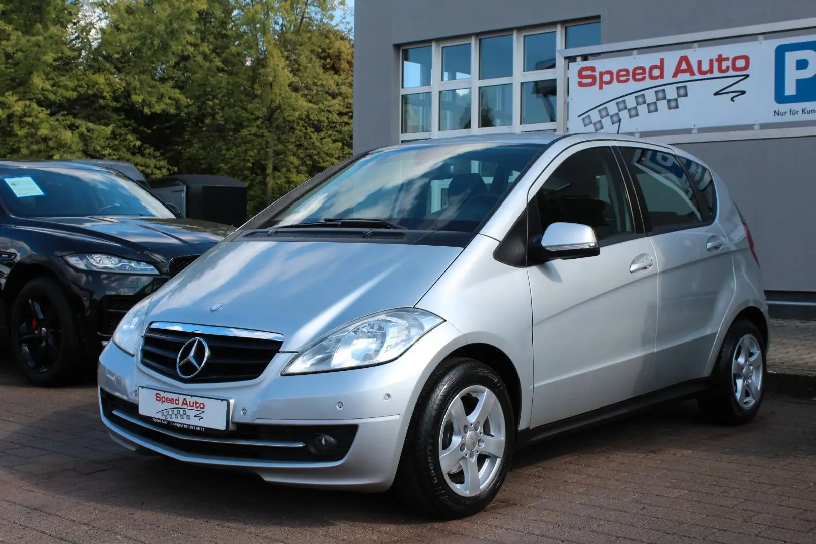 Mercedes-Benz A 150 KLIMAAUTOMATIK/SITZH./PDC/ALU/2.HD/TÜV NEU Silber - 1