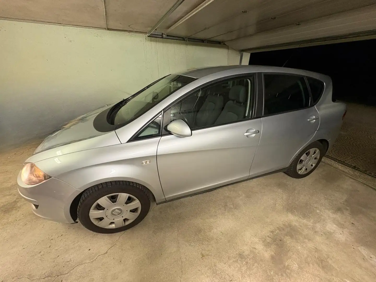 SEAT Toledo Toledo 1,9 TDI Stylance DPF Stylance Gri - 1