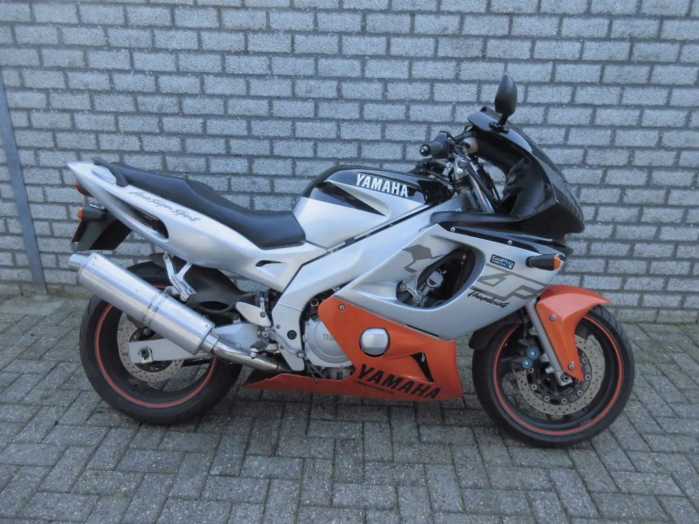 Yamaha YZF 600 TUNDERCAT Naranja - 1