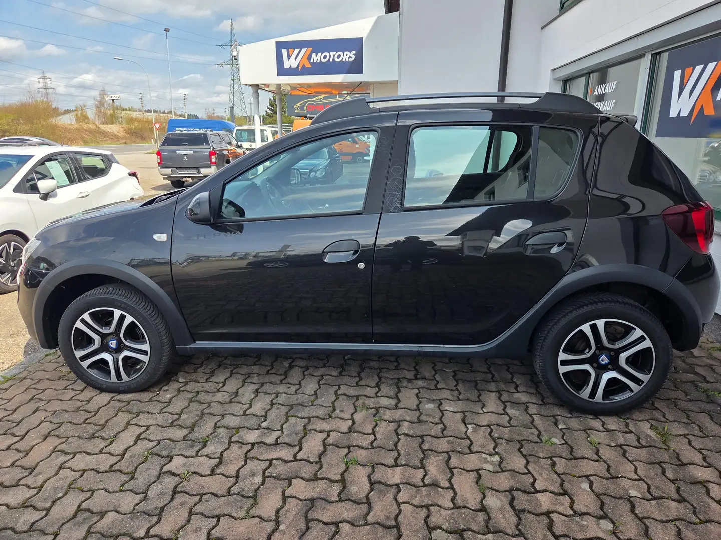 Dacia Sandero Sandero Stepway Blue dCi 95 S Schwarz - 2