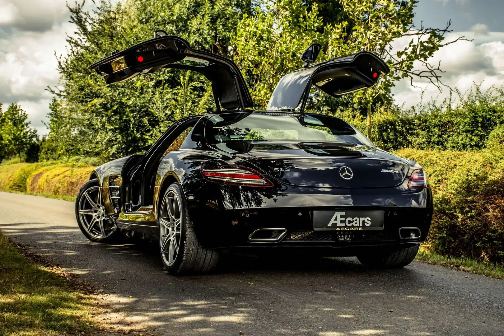 Mercedes-Benz SLS AMG *** 6.3 - V8 / CAMERA / B\u0026O SOUND / GERMAN *** Noir - 2