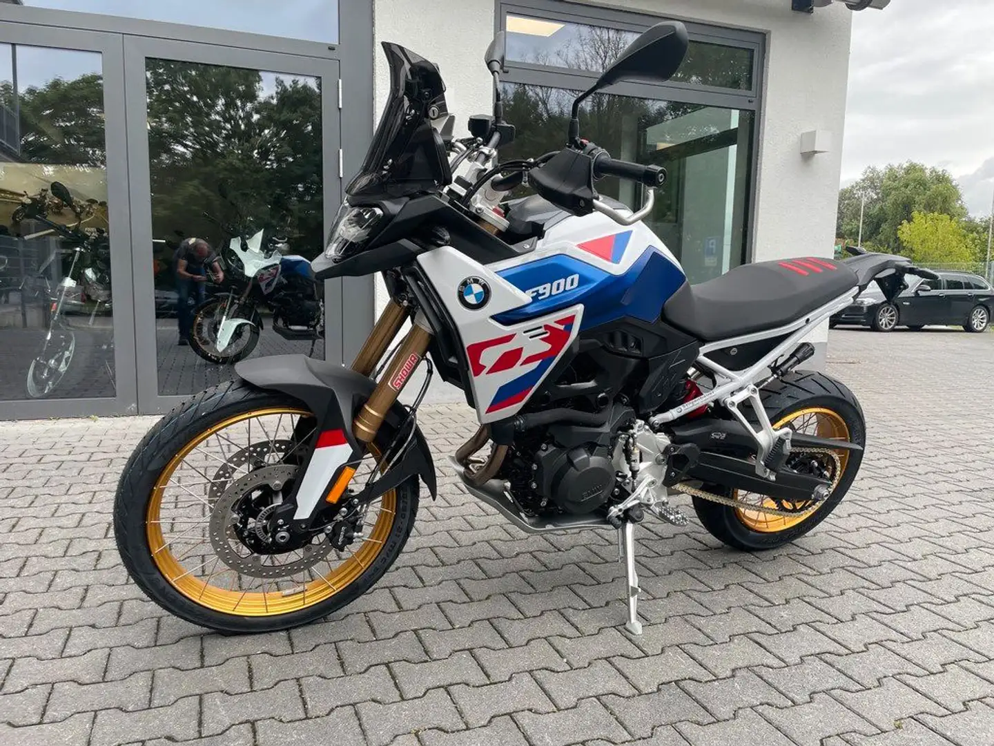BMW F 900 GS Enduro Pro Paket Синій - 2