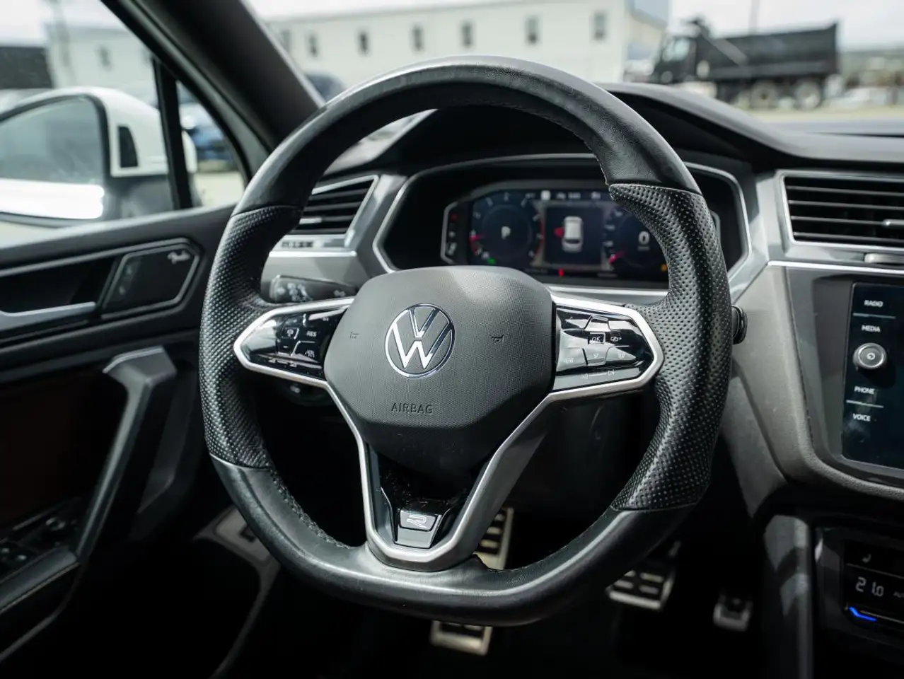 Volkswagen Tiguan снимка Volkswagen Tiguan